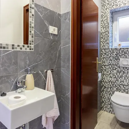 Apartment Fuer 6 Personen Ca 70 Qm In Crikvenica, Kvarner Bucht Und Umgebung Crikvenica