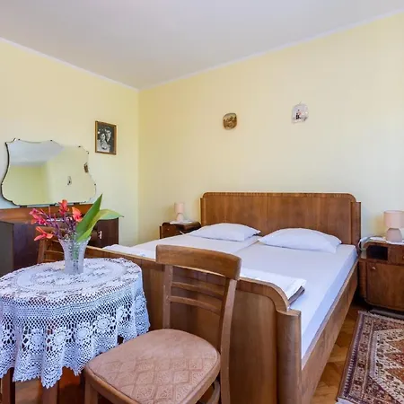 Fuer 6 Personen Ca 70 Qm In Crikvenica, Kvarner Bucht Und Umgebung アパート